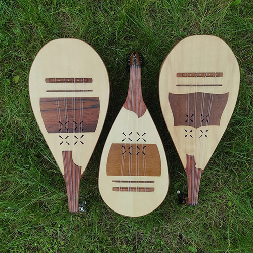 Kobzok a Borsakoboz hangszerkészítő műhelyből